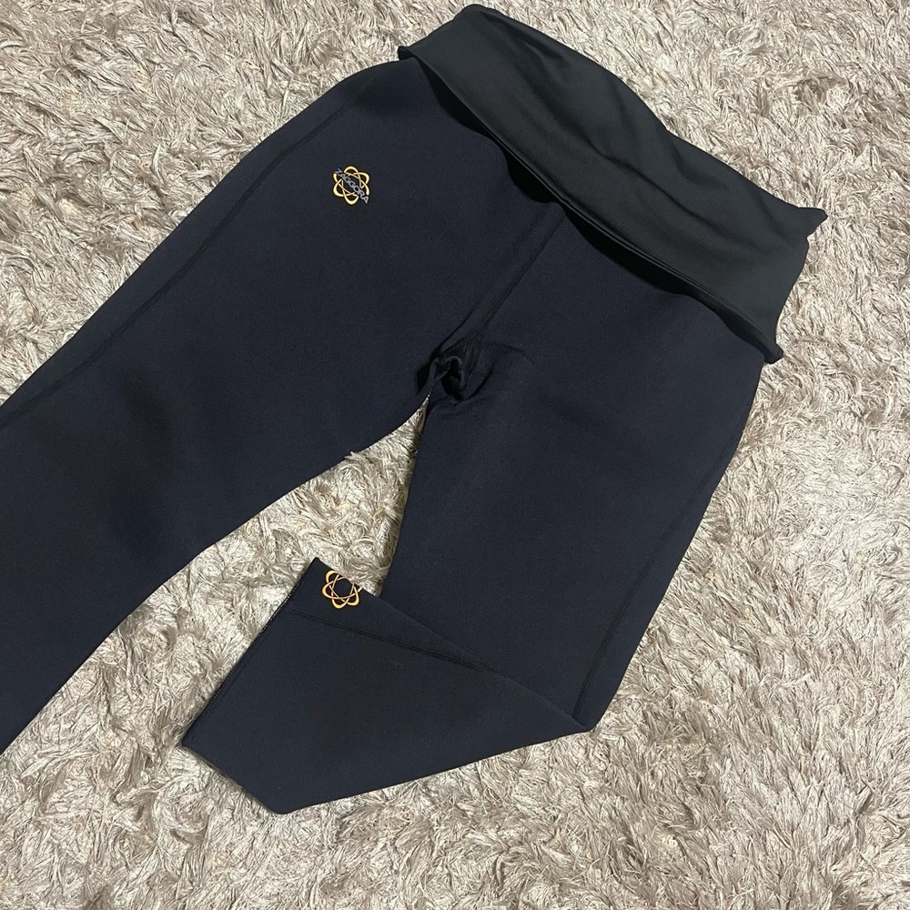 ZAGGRA “HOT PANTS”